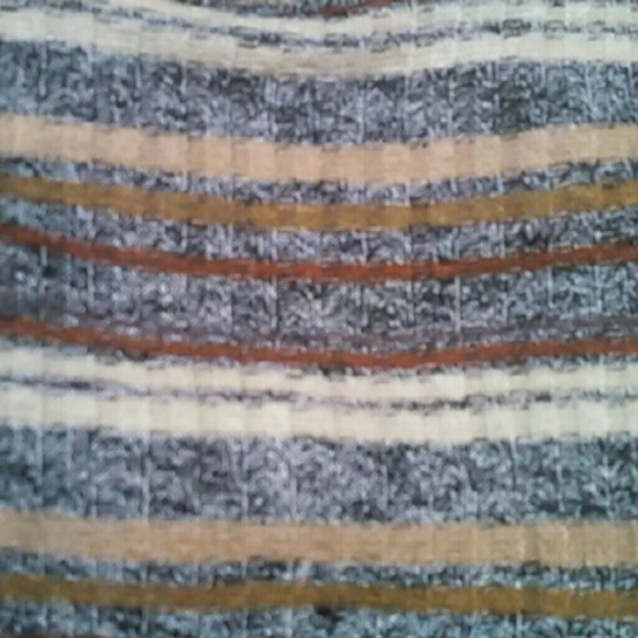 BCBGenerations Mock Crew Neck Crop Mult Sweater XS - Picture 3 of 3